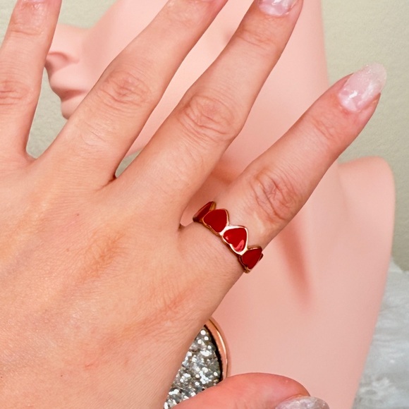 ⚜️ Gold and Red Heart Ring - Picture 5 of 7